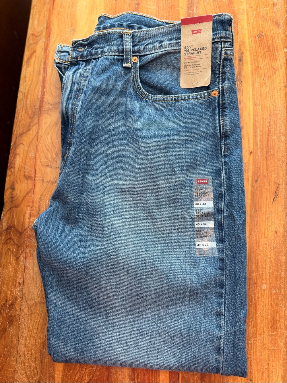 Levi's Straight Jeans in Medium Blue Denim